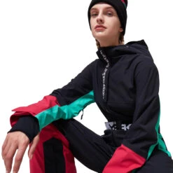 Oakley TNP Cassie Winteranzug Black/Mint Damen 9 Oakley TNP Cassie Winteranzug Black/Mint Damen -Ski Equipment Sale oakley tnp cassia one piece foa500025 9bm 02 gross